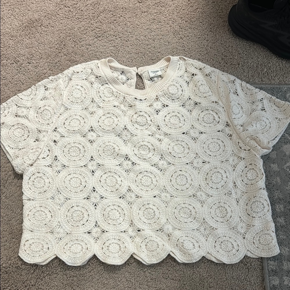 Abercrombie Cream Lace Crop Top